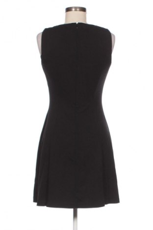 Sukienka Dika, Rozmiar M, Kolor Czarny, Cena 88,99 zł