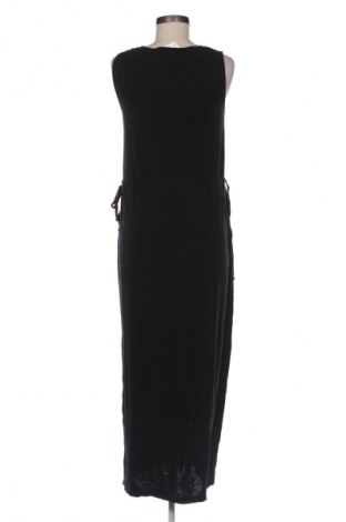 Рокля Edc By Esprit, Размер S, Цвят Черен, Цена 47,85 лв.