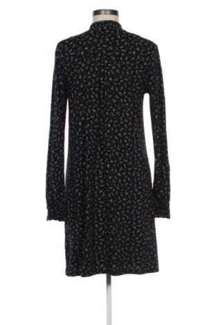 Рокля Esprit, Размер L, Цвят Многоцветен, Цена 58,33 лв.