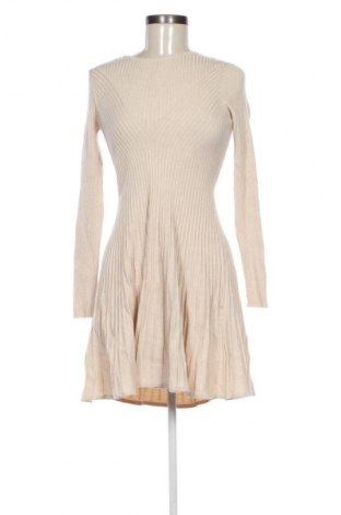 Рокля Fb Sister, Размер M, Цвят Бежов, Цена 20,99 лв.