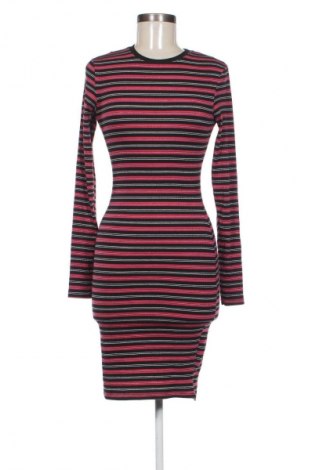 Рокля Fb Sister, Размер M, Цвят Многоцветен, Цена 11,99 лв.