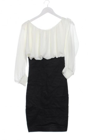 Рокля Floyd, Размер M, Цвят Многоцветен, Цена 128,25 лв.