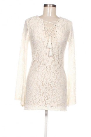 Рокля Forever 21, Размер S, Цвят Бял, Цена 54,25 лв.