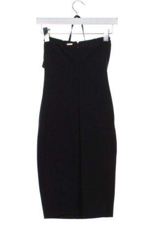 Рокля Guess, Размер S, Цвят Черен, Цена 109,00 лв.