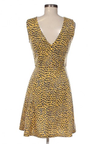 Рокля H&M, Размер M, Цвят Многоцветен, Цена 28,99 лв.