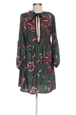 Šaty  H&M, Velikost M, Barva Vícebarevné, Cena  440,00 Kč