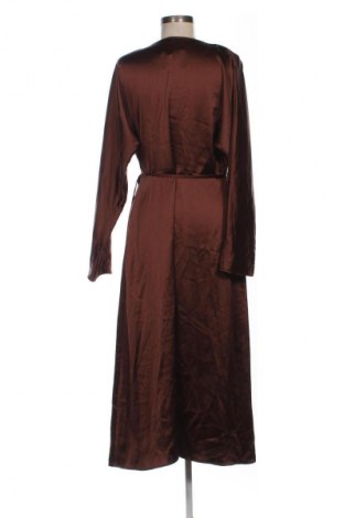 Рокля H&M, Размер M, Цвят Кафяв, Цена 29,00 лв.