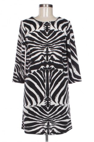 Рокля H&M, Размер S, Цвят Многоцветен, Цена 13,99 лв.
