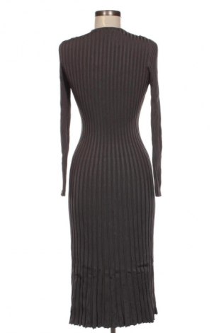 Рокля H&M, Размер S, Цвят Сив, Цена 27,99 лв.