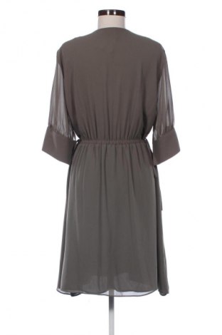 Рокля H&M, Размер M, Цвят Сив, Цена 28,88 лв.