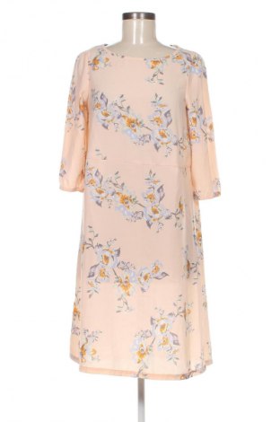 Рокля H&M, Размер S, Цвят Многоцветен, Цена 18,99 лв.