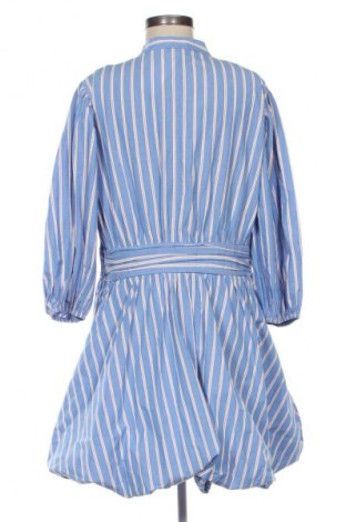 Рокля H&M, Размер L, Цвят Многоцветен, Цена 36,99 лв.