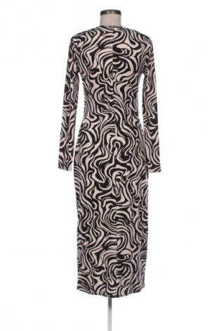 Rochie H&M, Mărime M, Culoare Multicolor, Preț 76,00 Lei