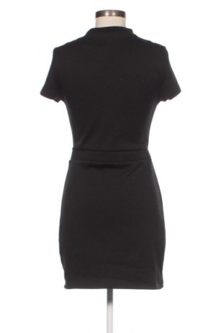 Рокля H&M Divided, Размер M, Цвят Черен, Цена 29,00 лв.