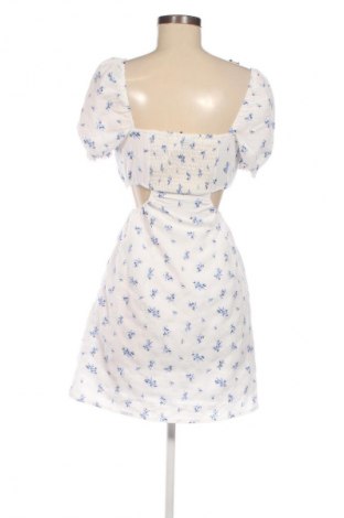 Рокля H&M Divided, Размер S, Цвят Многоцветен, Цена 29,00 лв.