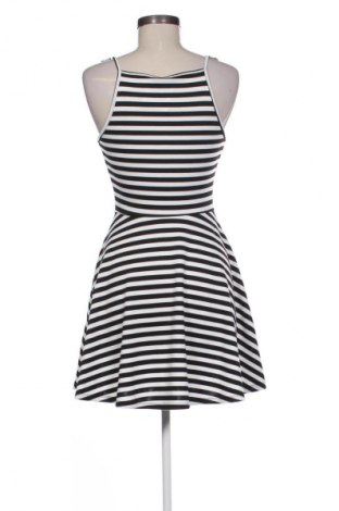 Šaty  H&M Divided, Veľkosť M, Farba Viacfarebná, Cena  14,95 €