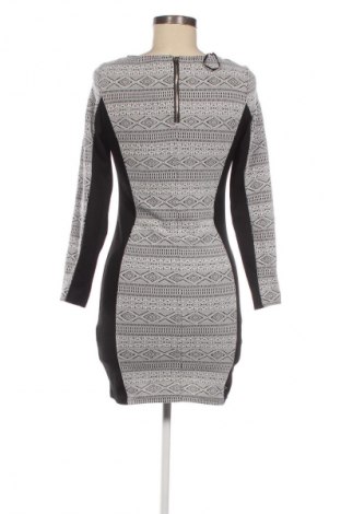 Kleid H&M Divided, Größe M, Farbe Mehrfarbig, Preis € 14,83