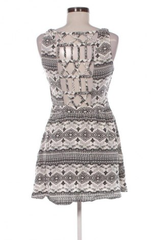 Kleid H&M Divided, Größe L, Farbe Mehrfarbig, Preis € 14,91