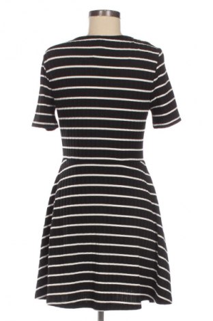 Kleid H&M Divided, Größe M, Farbe Mehrfarbig, Preis € 14,83