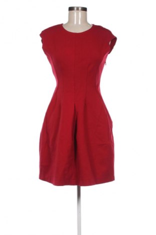 Рокля Hermosa, Размер M, Цвят Червен, Цена 82,08 лв.