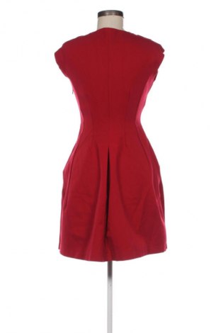 Рокля Hermosa, Размер M, Цвят Червен, Цена 82,08 лв.