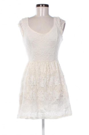 Ruha Hollister, Méret S, Szín Ekrü
, Ár 7 829 Ft