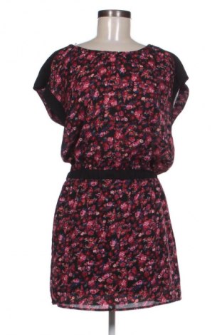 Рокля House, Размер M, Цвят Многоцветен, Цена 29,15 лв.