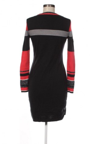 Kleid Kangaroos, Größe M, Farbe Mehrfarbig, Preis 71,99 €