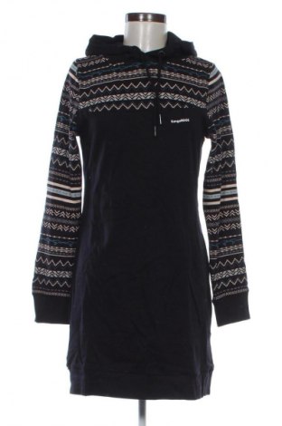 Рокля Kangaroos, Размер M, Цвят Черен, Цена 109,99 лв.