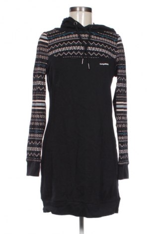 Рокля Kangaroos, Размер M, Цвят Многоцветен, Цена 87,99 лв.