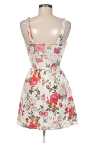 Sukienka Kiah, Rozmiar S, Kolor Kolorowy, Cena 69,99 zł