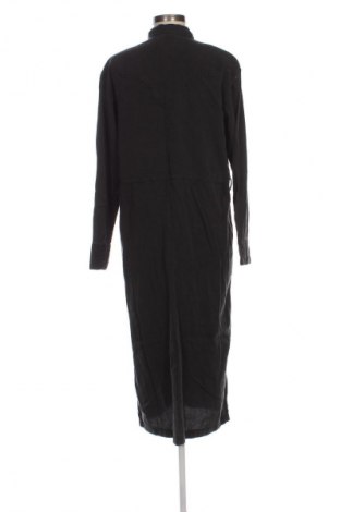 Kleid Lee, Größe M, Farbe Grau, Preis € 104,99