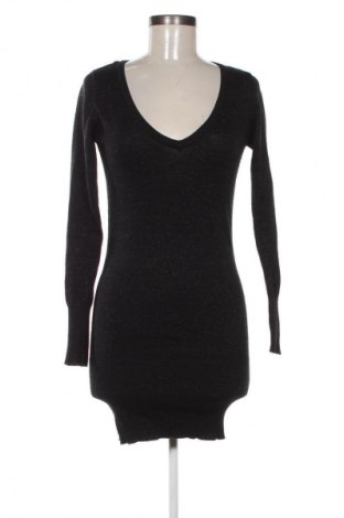 Sukienka Lefties, Rozmiar M, Kolor Czarny, Cena 52,99 zł