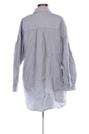 Рокля Levi's, Размер L, Цвят Многоцветен, Цена 189,99 лв.