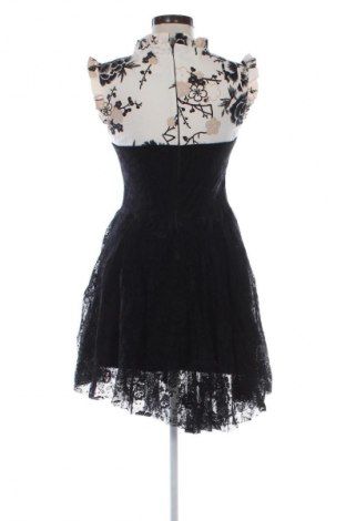 Šaty  Lilia, Velikost L, Barva Vícebarevné, Cena  608,00 Kč