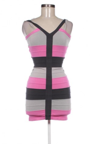 Ruha Lipsy, Méret M, Szín Sokszínű, Ár 6 399 Ft