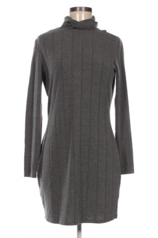 Рокля Mango, Размер L, Цвят Сив, Цена 35,99 лв.