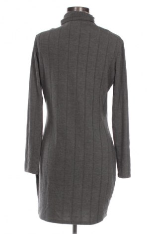 Рокля Mango, Размер L, Цвят Сив, Цена 35,99 лв.