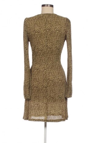 Рокля Mango, Размер M, Цвят Многоцветен, Цена 24,31 лв.