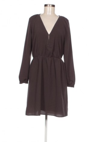 Рокля Mango, Размер M, Цвят Сив, Цена 34,00 лв.