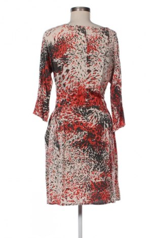 Рокля Mango, Размер M, Цвят Многоцветен, Цена 33,24 лв.
