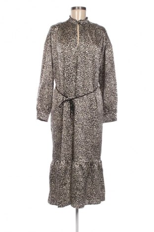 Рокля Mango, Размер M, Цвят Многоцветен, Цена 27,99 лв.