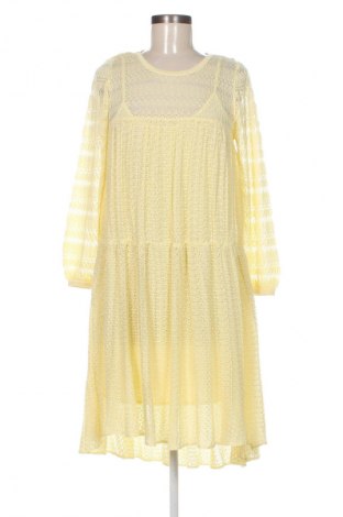 Рокля Mango, Размер S, Цвят Жълт, Цена 30,81 лв.