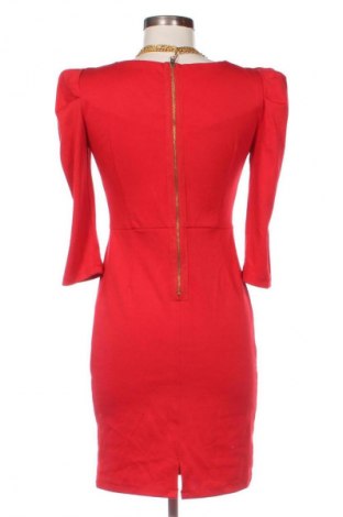 Рокля Miss Chic, Размер M, Цвят Червен, Цена 29,00 лв.
