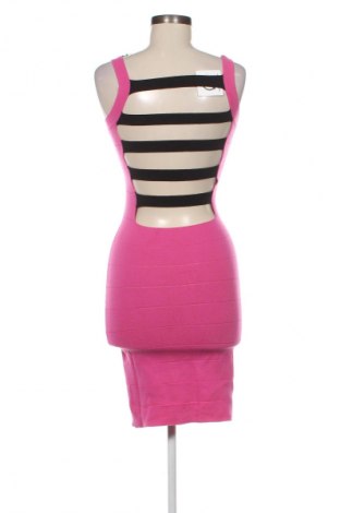 Рокля Moda International, Размер XS, Цвят Розов, Цена 29,00 лв.