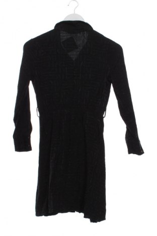 Рокля Mohito, Размер XXS, Цвят Черен, Цена 48,00 лв.