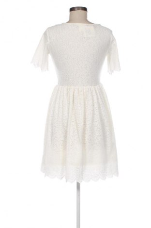 Рокля Monki, Размер S, Цвят Екрю, Цена 27,00 лв.