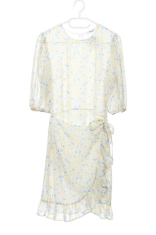 Рокля NA-KD, Размер S, Цвят Многоцветен, Цена 128,44 лв.