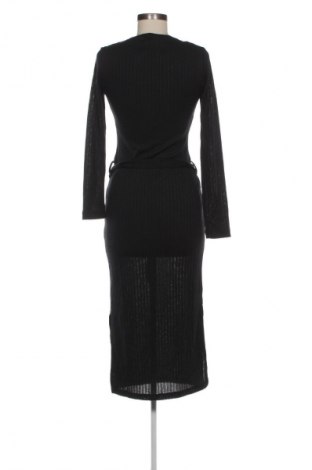 Рокля NA-KD, Размер M, Цвят Черен, Цена 31,99 лв.