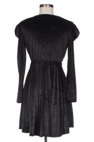 Kleid NEW COLLECTION, Größe S, Farbe Schwarz, Preis 14,99 €